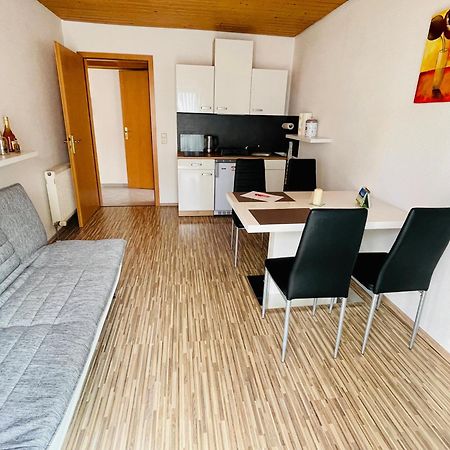 Kleine Ein Zimmer Wohnung Mit Gartenanlage Залем Екстериор снимка